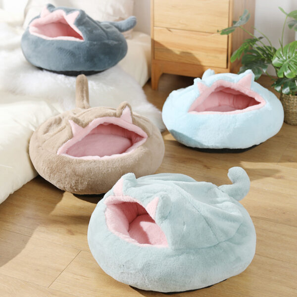 Cozy Cat Cave Pet Bed – Plush Covered Nest